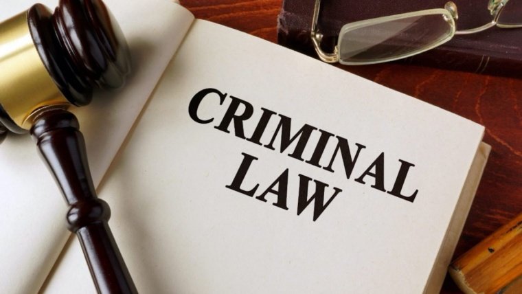 Criminal Defence Lawyer in Navi Mumbai: Role, Fees & How to Choose the Right One